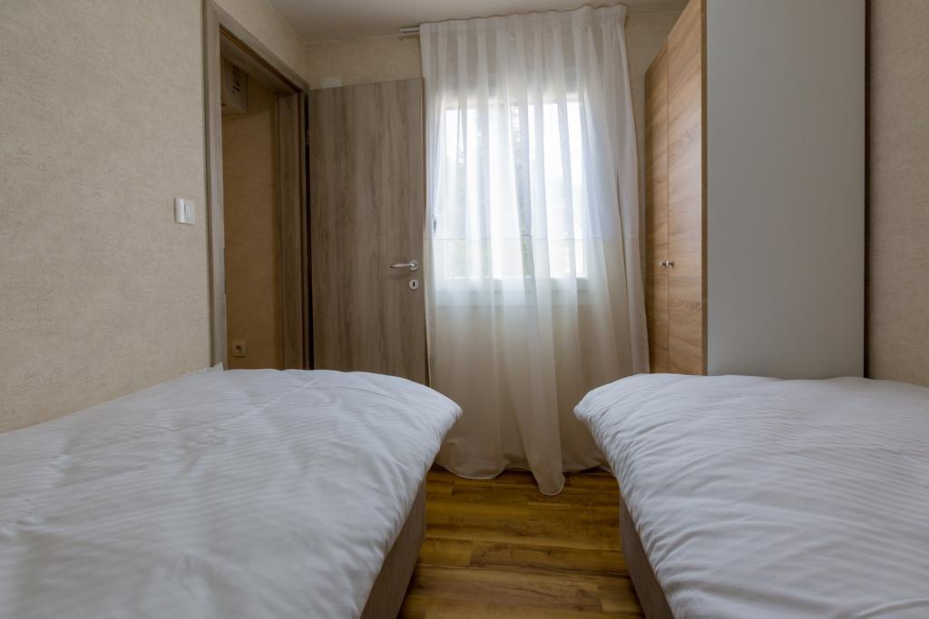 Lando Resort Kampor Esterno foto
